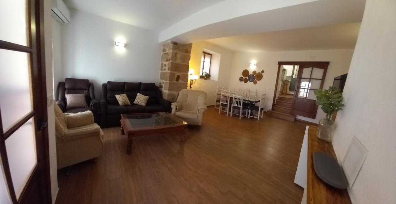 La Casa Del Abuelo Curro * Banos De La Encina